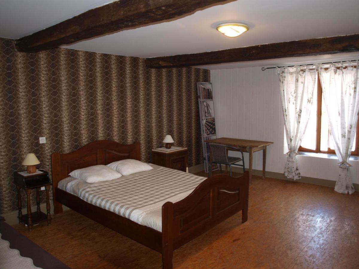 Hébergement de vacances Anna Le Chatelet-sur-Sormonne